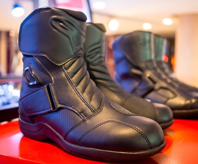 Motorcycle riding shoes
